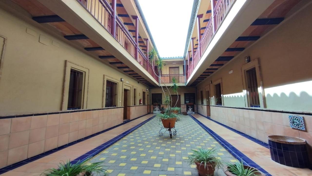 Macarena Muralla Encantada Apartment Seville Ngoại thất bức ảnh